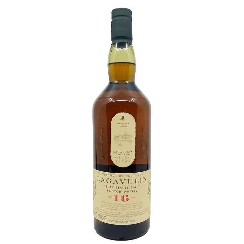 Lagavulin 16 yr old Single Malt Scotch Whisky